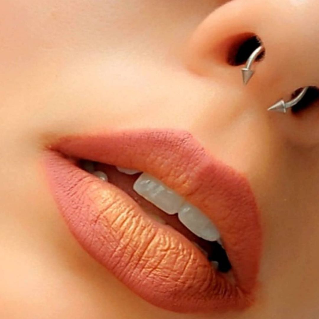 Horseshoe sale septum spike