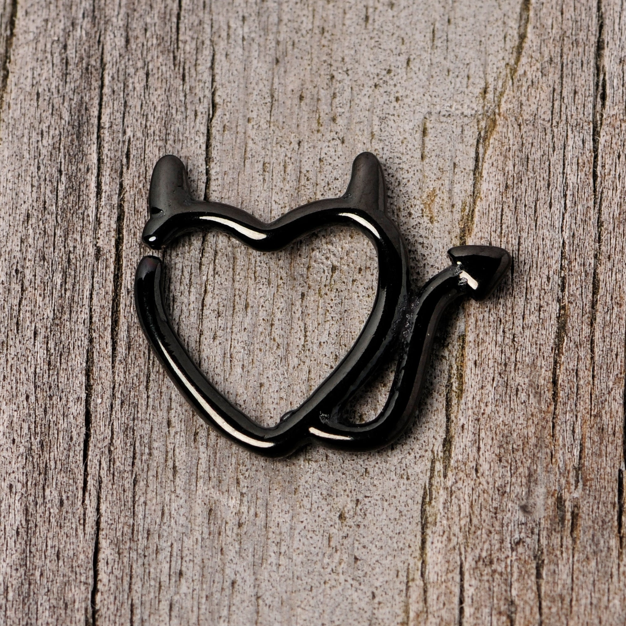 16 Gauge 5/16 Black Little Devil Halloween Heart Closure Ring