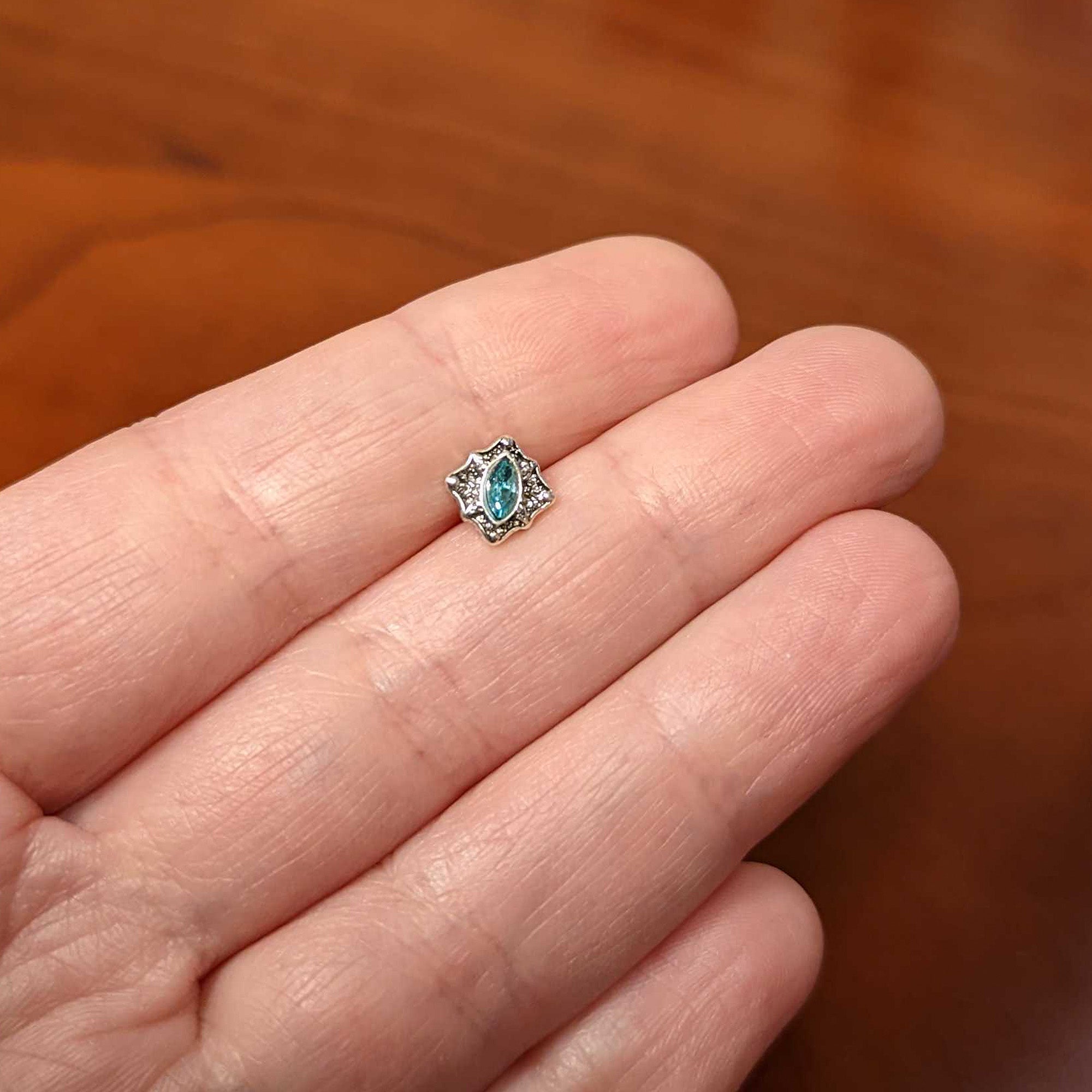 16 Gauge 1/4 Blue Gem Rhombus Retro Cartilage Tragus Earring