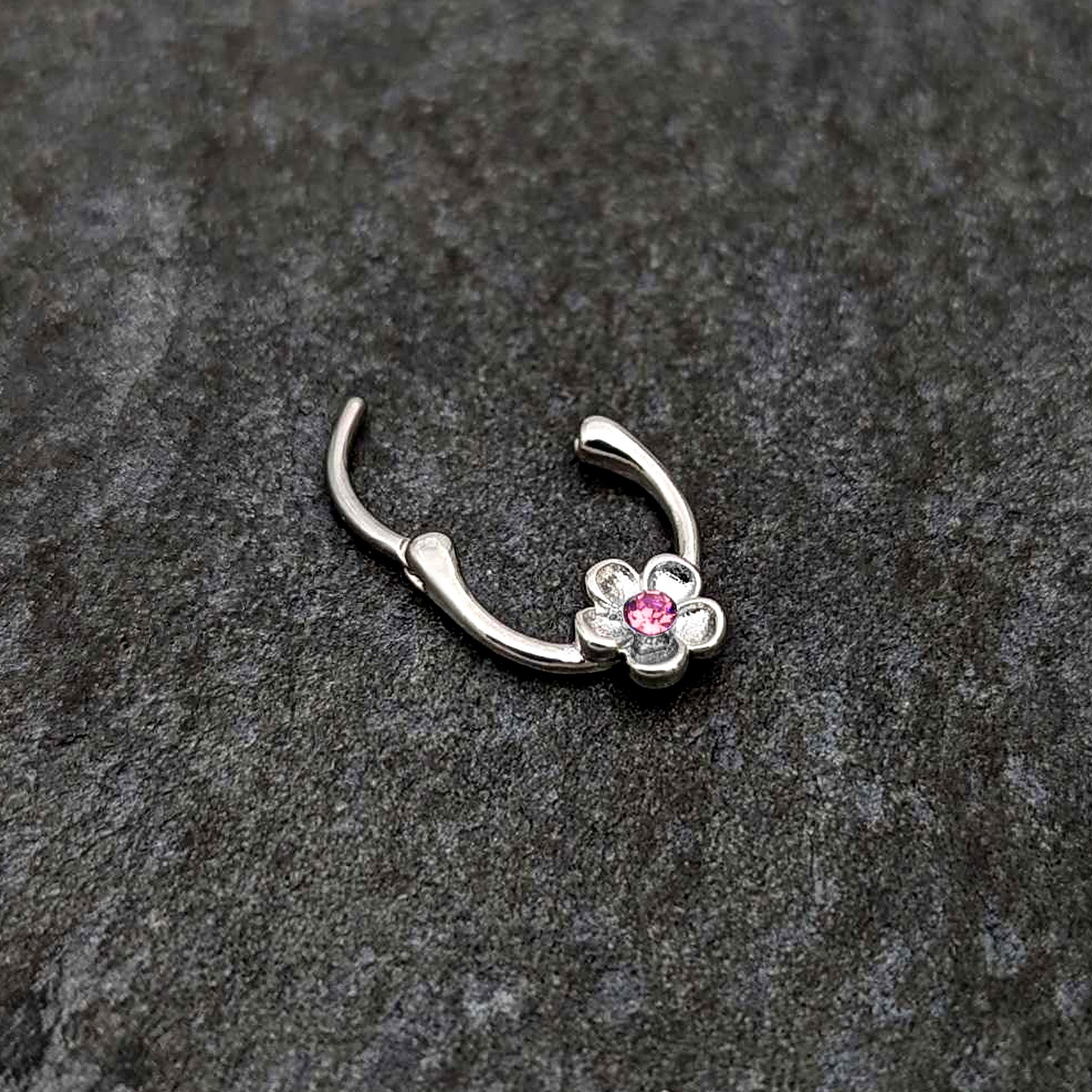 16 Gauge 5/16 Pink Gem Sweetheart Flower Cartilage Clicker