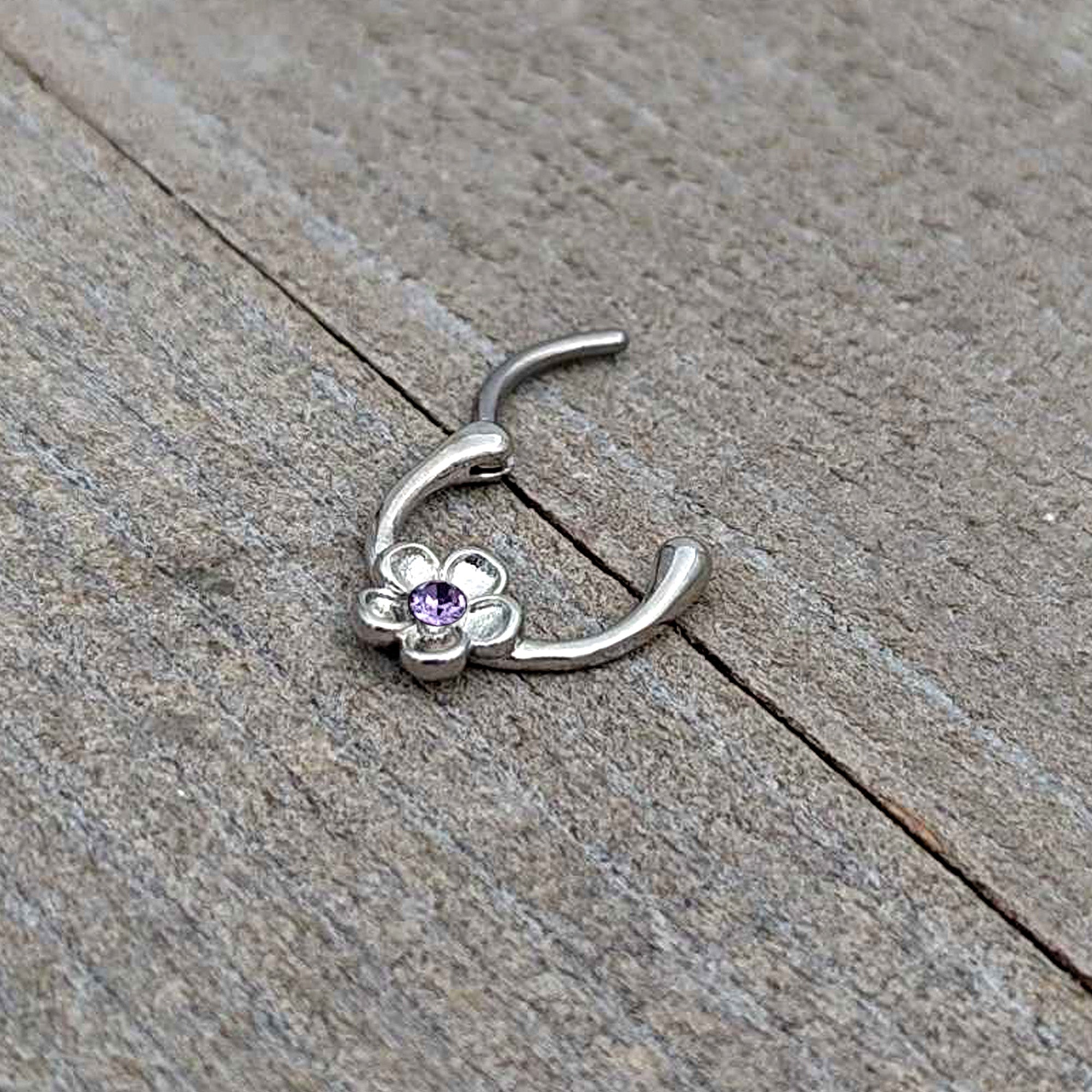 16 Gauge 5/16 Purple Gem Sweetheart Flower Cartilage Clicker