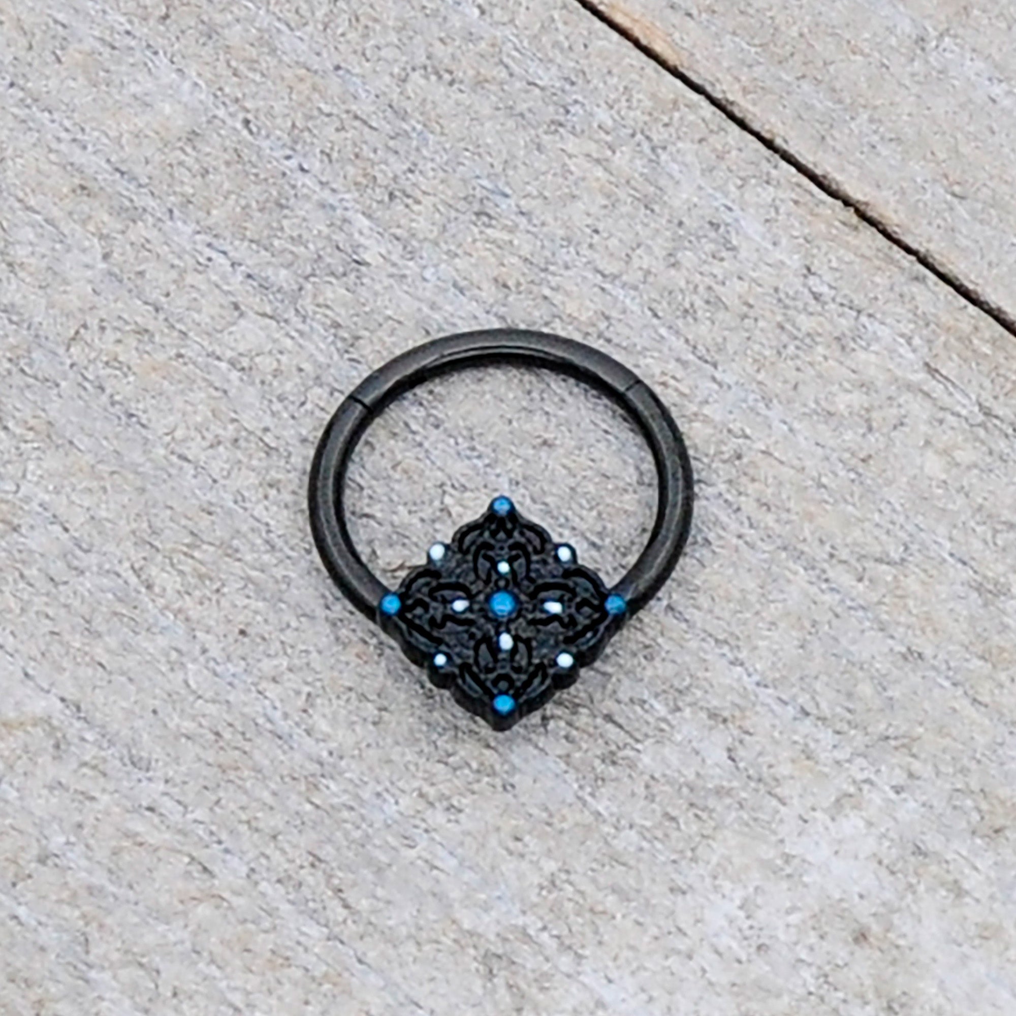 16 Gauge 3/8 Black Lacy Rhombus Blue Hinged Segment Ring