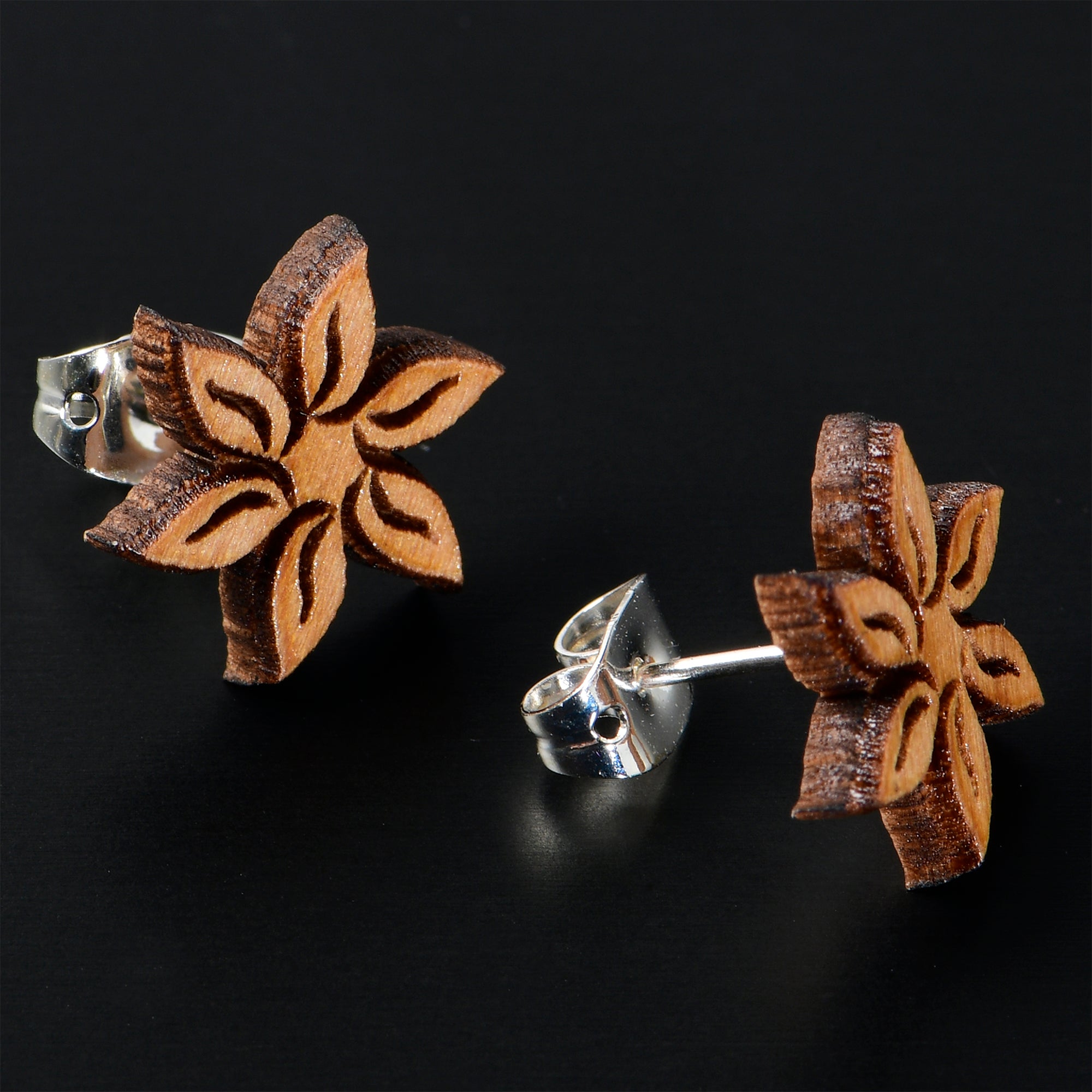 Natural Maple Wood Blooming Flowers Stud Earrings