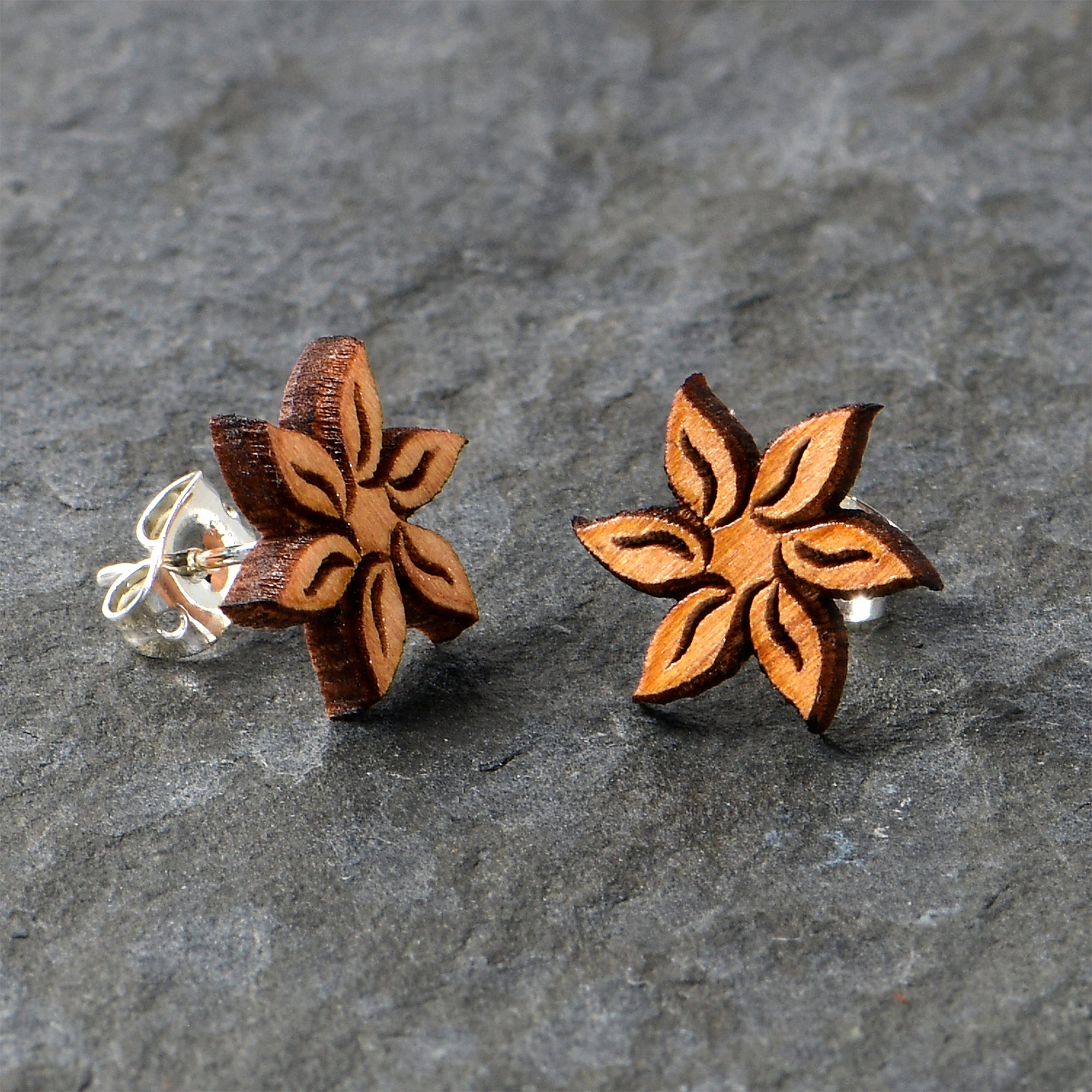 Natural Maple Wood Blooming Flowers Stud Earrings